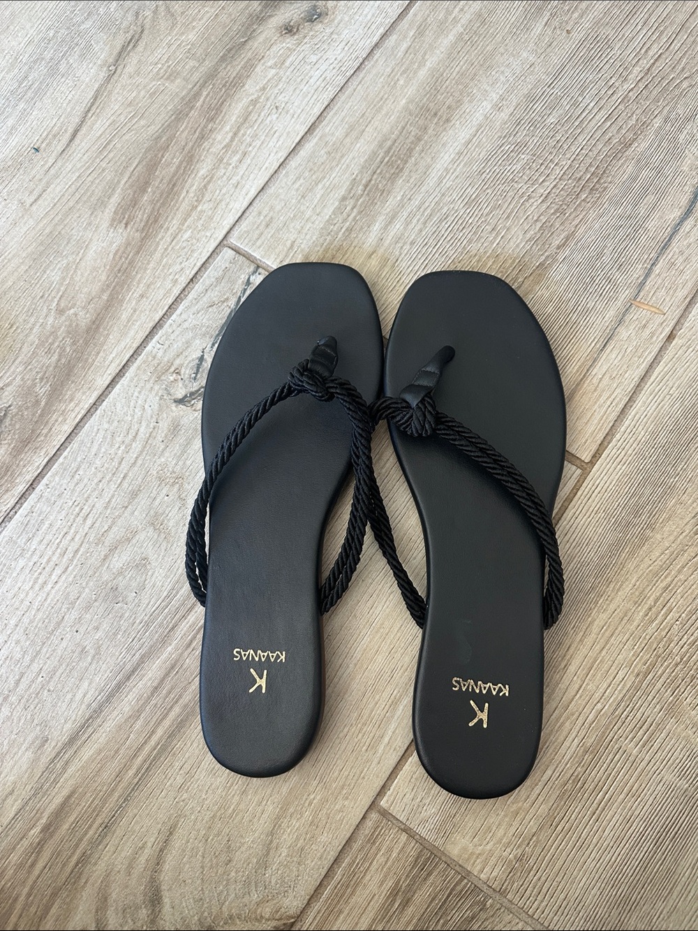 Kaanas Black Knotted Rope Slide Sandals
